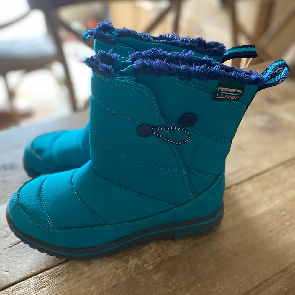 Girls youth LL Bean Snow Boots 4